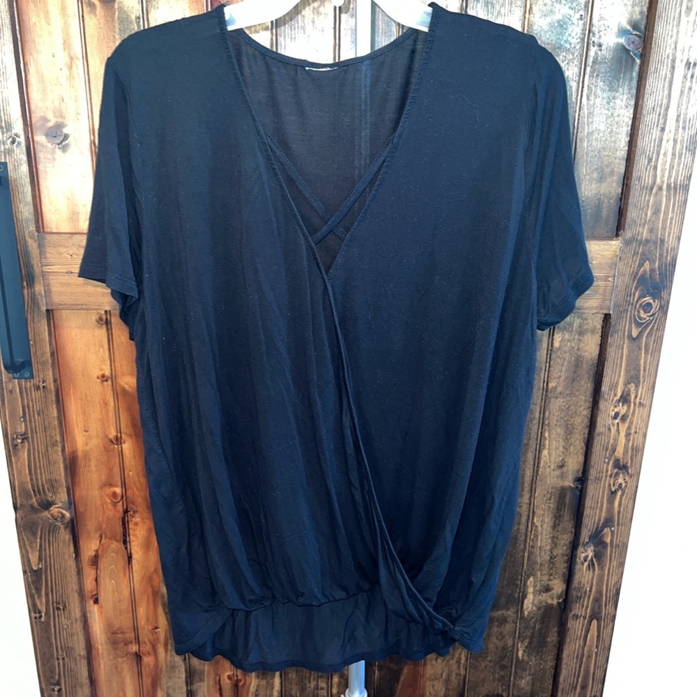 Black Crossbody top